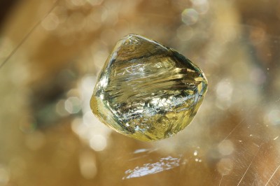 : Diamond octahedron from South Africa