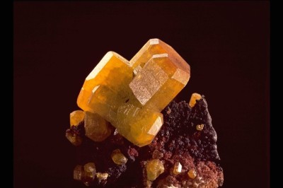: Mimetite - Johanngeorgenstadt, Saxony, Germany. Size of the crystal group: 2.3 x 2 cm, cat. no. A.c. 998.